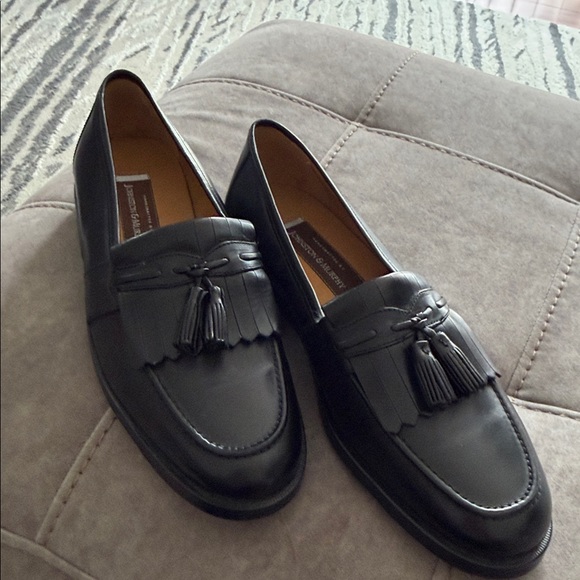 Johnston & Murphy Other - Johnston & Murphy Black Men’s tassel Loafer NEW 10.5